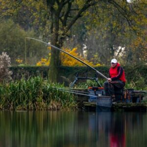 WIN a Guru Aventus Zero 900 16m Pole Package