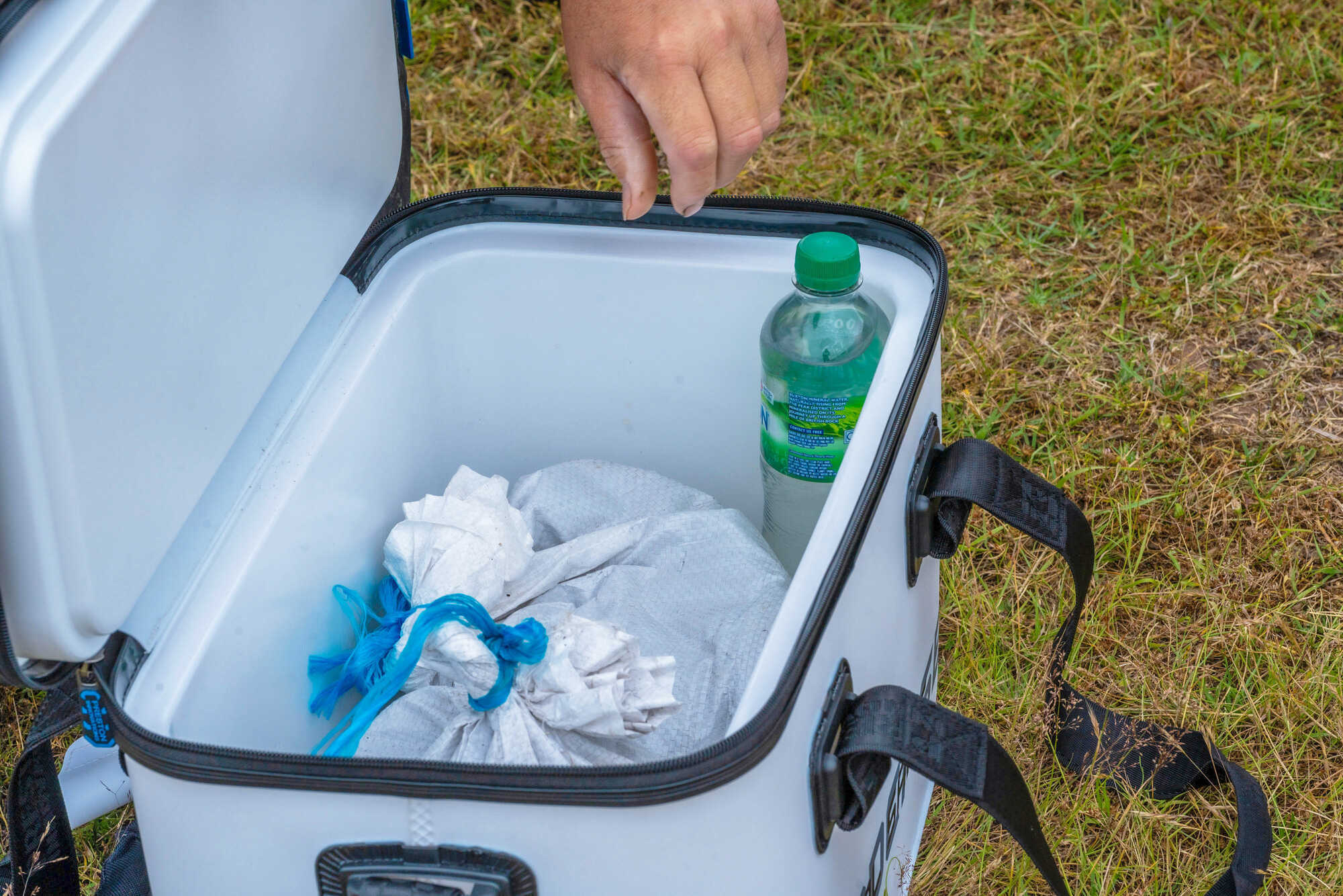 Preston Hardcase Cool Safe White Edition Capital Catch Competitions